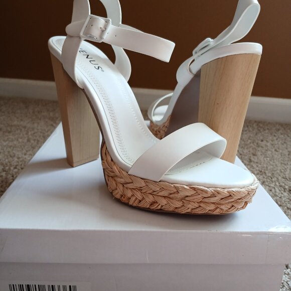 Women's Espadrille Platform Heels Sz. 10 - Picture 3 of 4